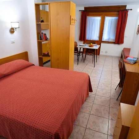 Hotel apartamentowy Beau Sejour Antey-Saint-André