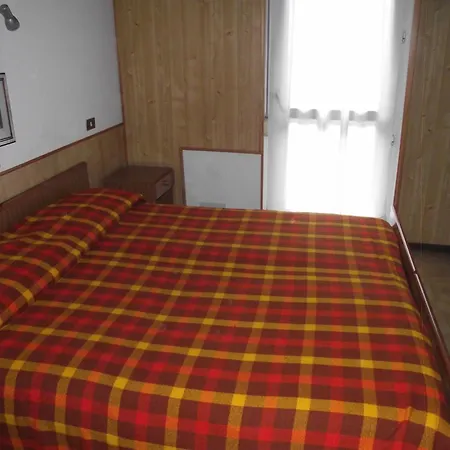 Hotel apartamentowy Beau Sejour 2*